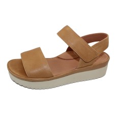 Lamour Des Pieds Women's Abrilla In Lioness Lamba Leather