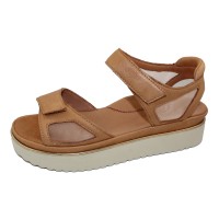 Lamour Des Pieds Women's Arna In Lioness Lamba Leather/Mesh