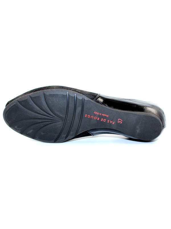 Pas De Rouge Women's Silvia R918 In Black Embossed/Crinkle Patent Leather