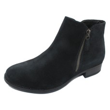 Salvia Women's Pace In Black Vizalo Suede